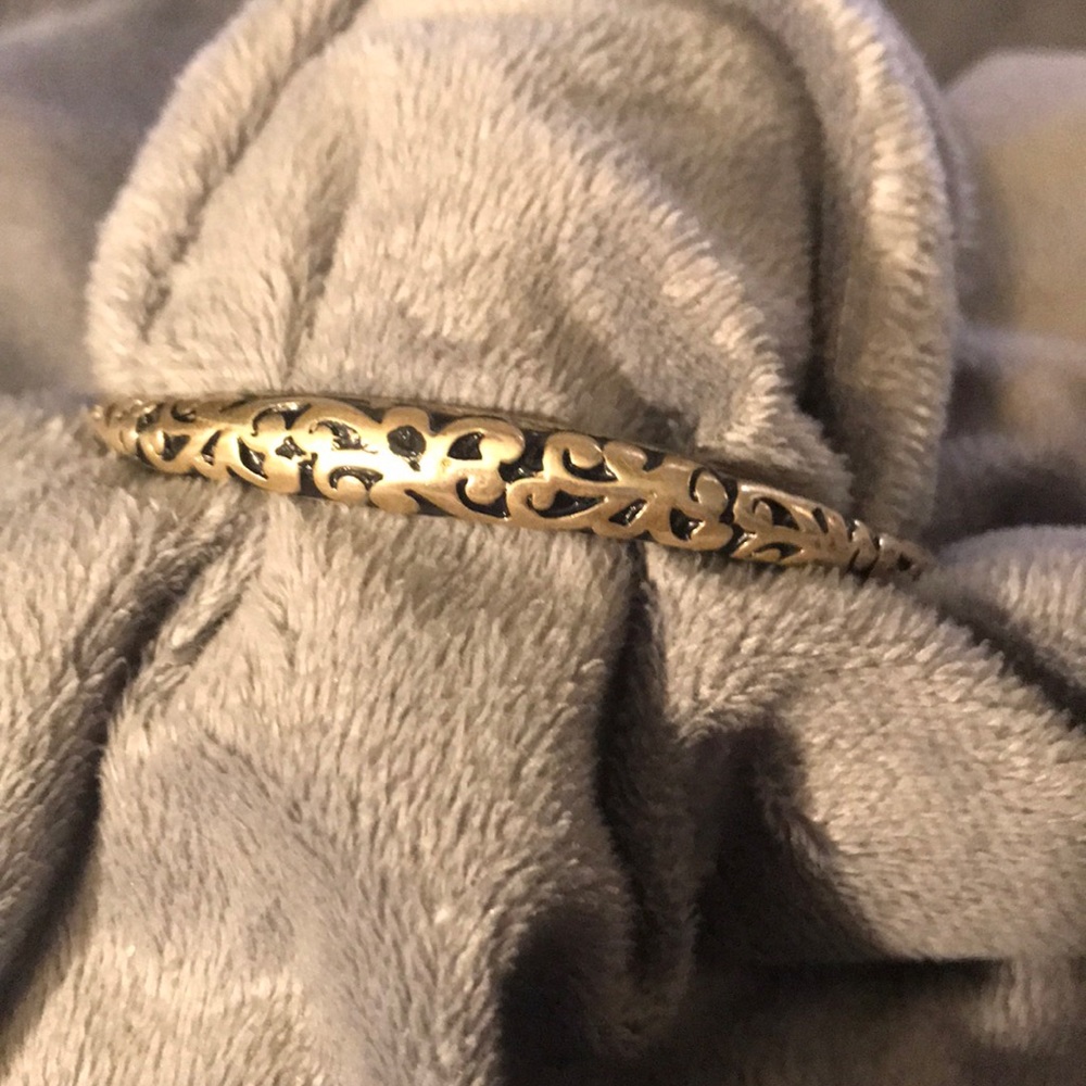 Silver detailed bangle
